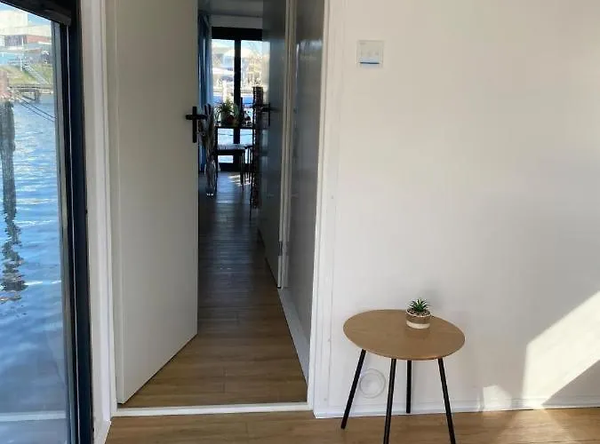 Casa de Férias Hausboot - Meeresbrise Heiligenhafen